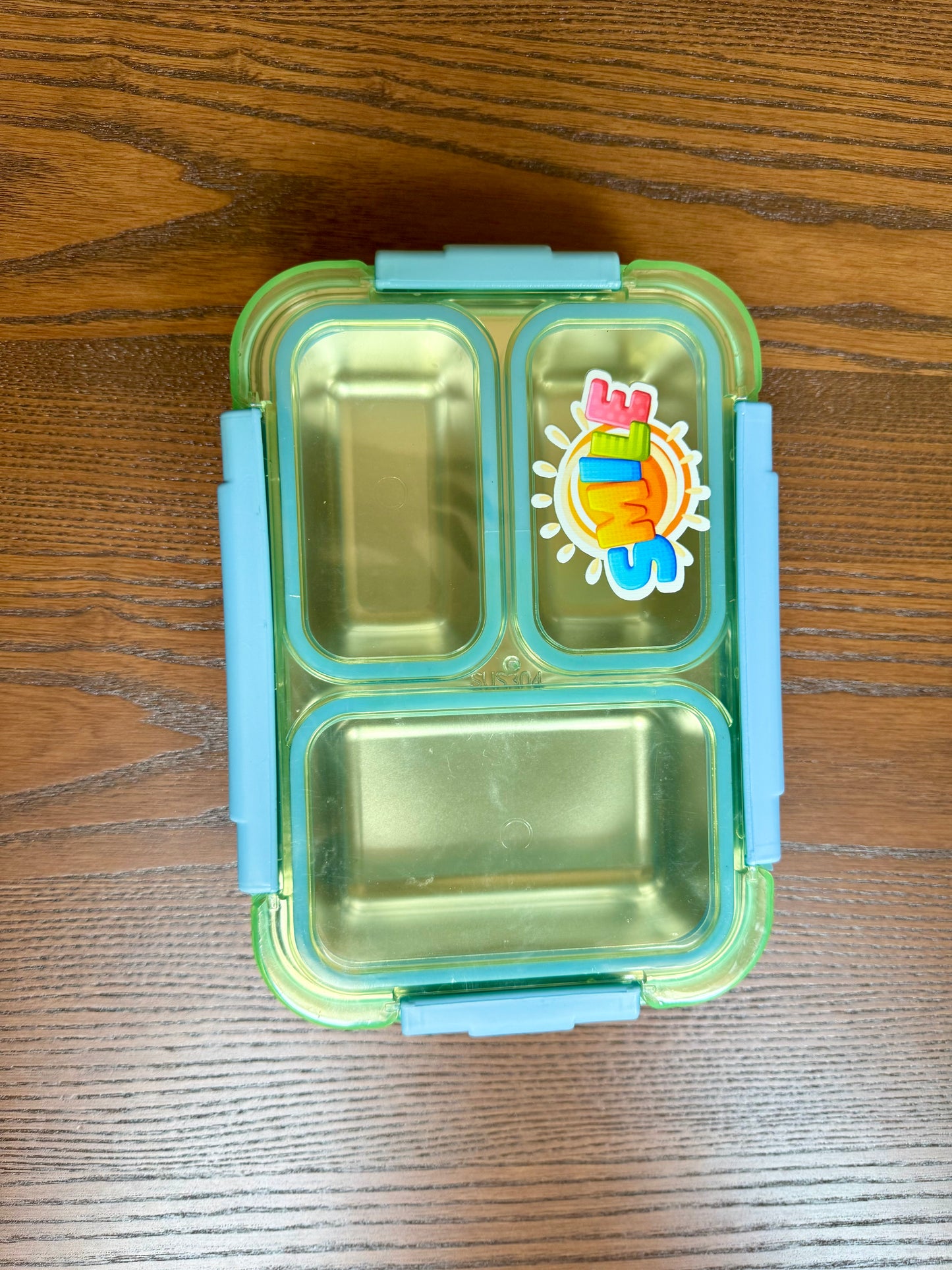 3-Compartment SMILE Bento Box โ Leak-Proof, Elegant & Built to Last | School Lunch Box