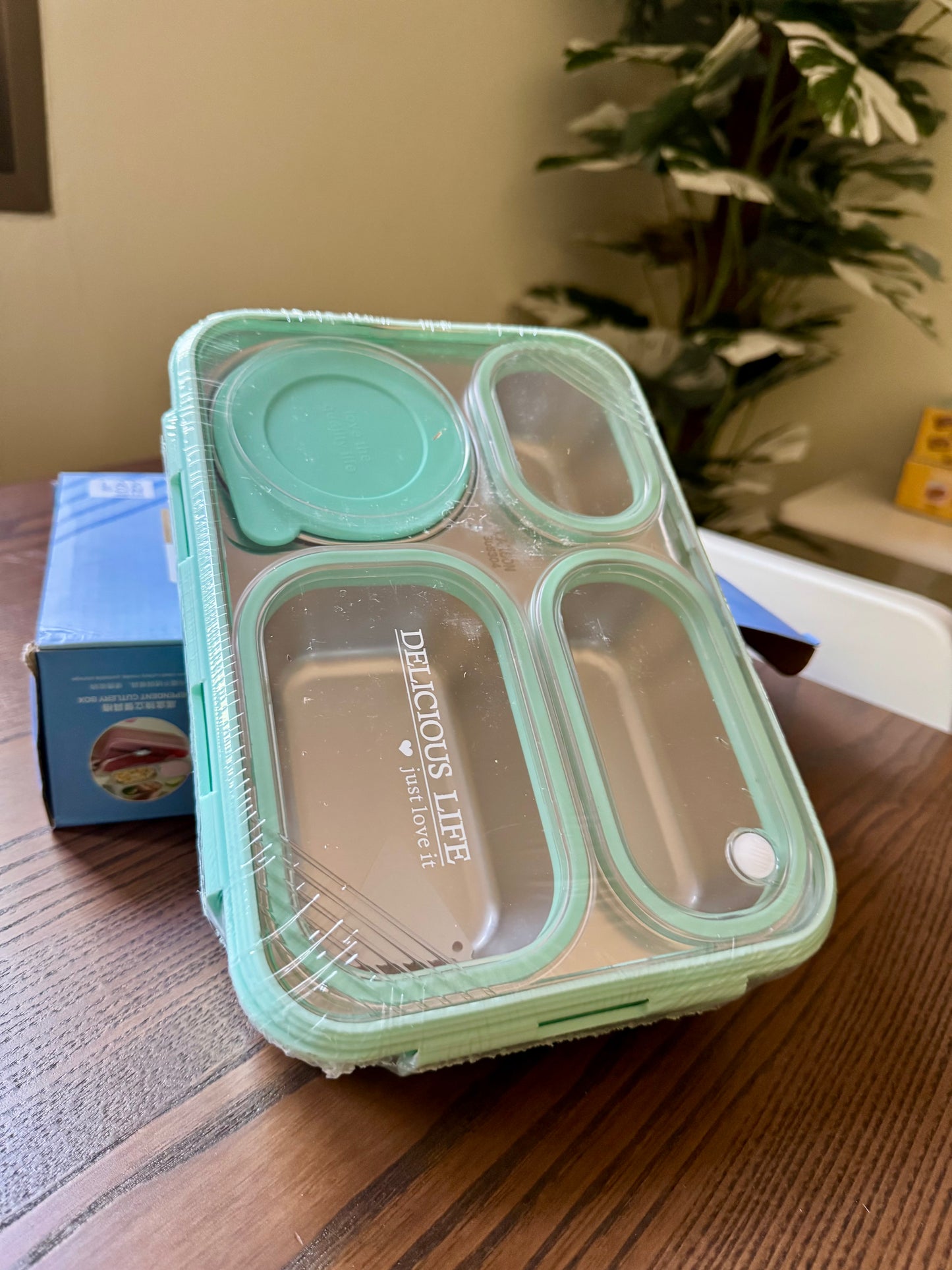 4-Compartment Lunch Box with Sauce Dibbi โ Safe, Smart & Kid-Friendly